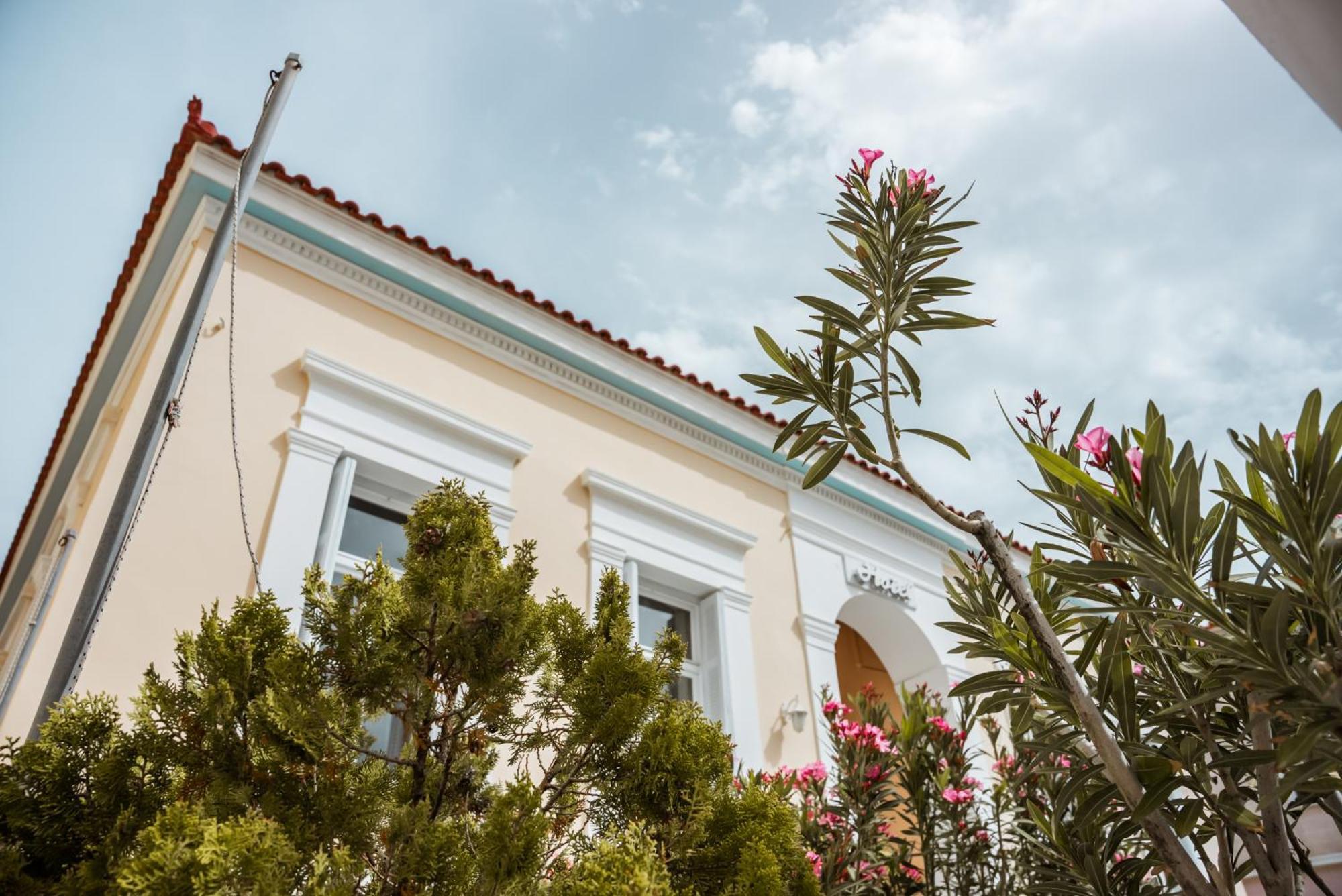 Archontiko Eleni Hotel Ándros Exterior foto